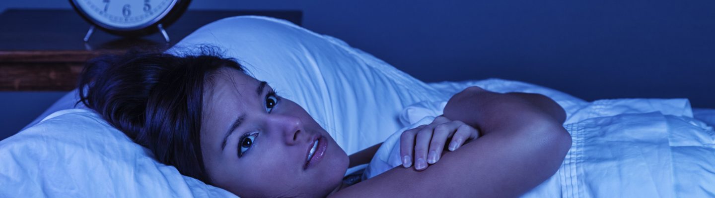 Ano ang mga sintomas ng insomnia o hirap makatulog?