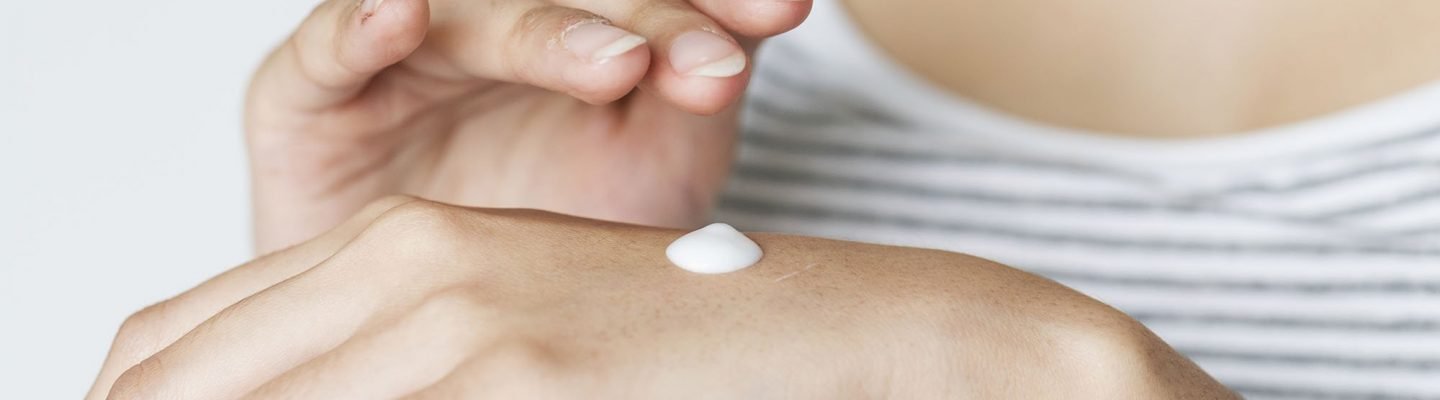 Glutathione, whitening pills, pampaputi: Mga tanong