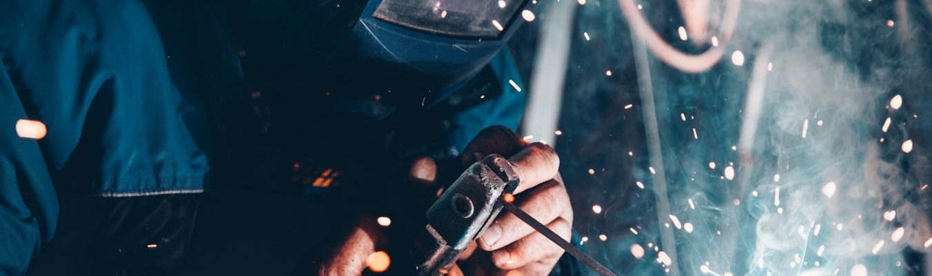 Namumula ang mata dahil sa pag-welding