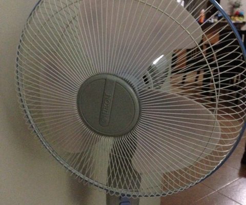Pwede bang mag-electric fan ang taong may tigdas?
